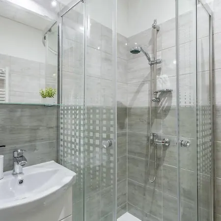 Modern Cozy At The Center