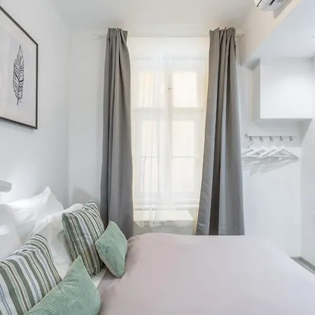 Modern Cozy At The Center Appartement Budapest
