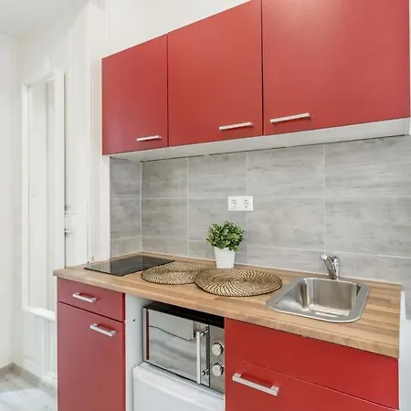 Appartement Modern Cozy At The Center