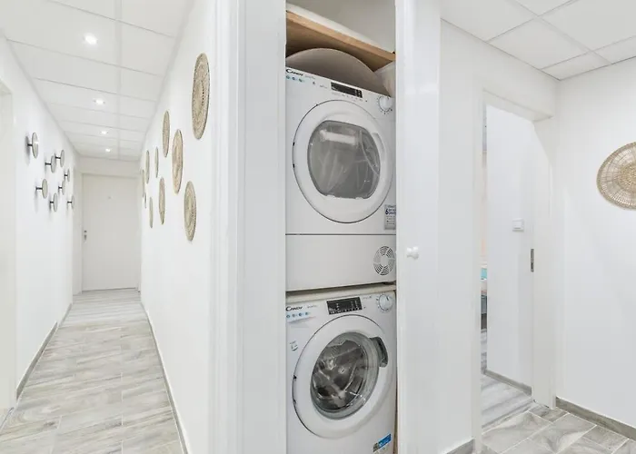 Modern Cozy At The Center *